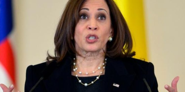 Vicepresidenta estadounidense Kamala Harris da positivo en coronavirus