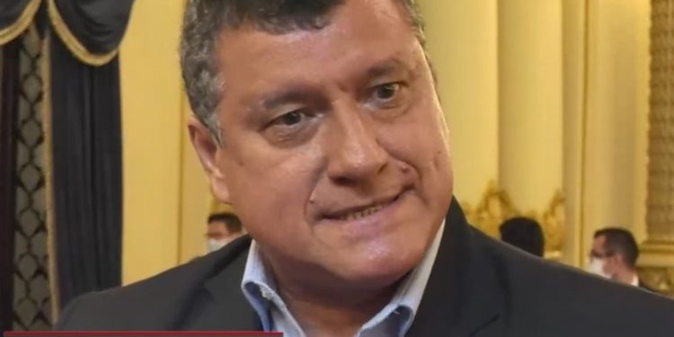 Vicepresidente espera avance en vacunación