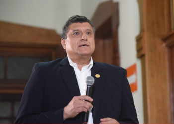 Vicepresidente Guillermo Castillo afirmo que se espera se apliquen más dosis contra el Covid-19, con la donación de México