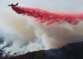 Vientos reavivan incendios en Los Ángeles, 16 desaparecido