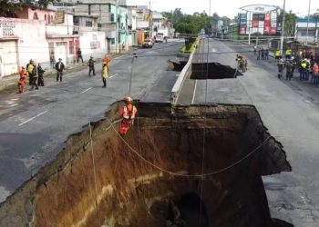 Villa Nueva toma medidas preventivas y cierra carriles en ruta por riesgo de socavamiento