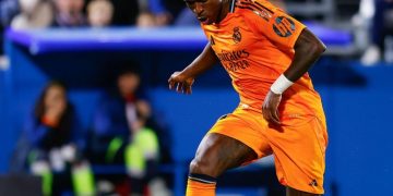 Vinicius se lesiona en el bíceps femoral y no jugará contra el Liverpool en Champions