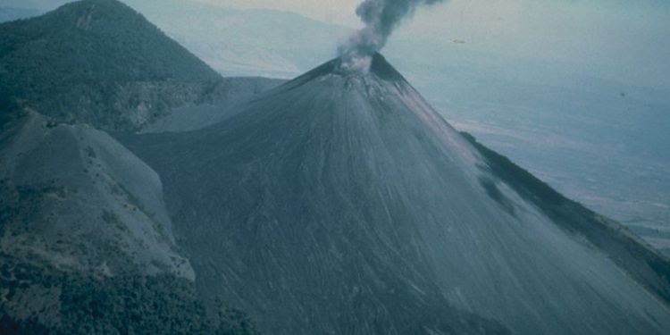Volcán de Pacaya vuelve a los parámetros normales