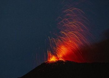Volcán de Pacaya vuelve a tener flujo de lava