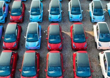 Von der Leyen carga contra los autos eléctricos de China por su bajo precio