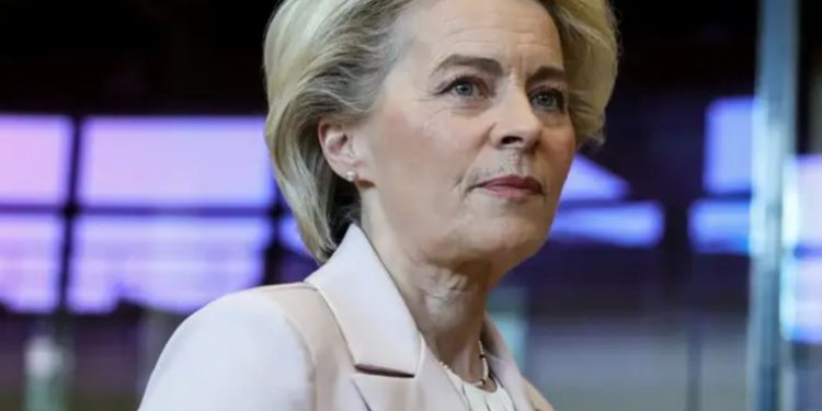 Von der Leyen reitera necesidad de invertir más en defensa