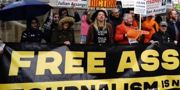 WikiLeaks: proceso de extradición de Assange está 'amañado'
