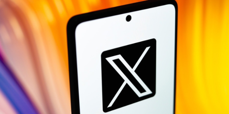 X cierra operaciones en Brasil para