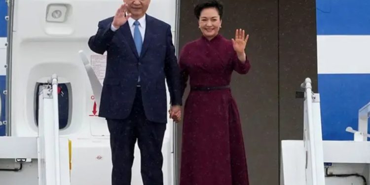 Xi Jinping llega a Francia para primera visita en 5 años