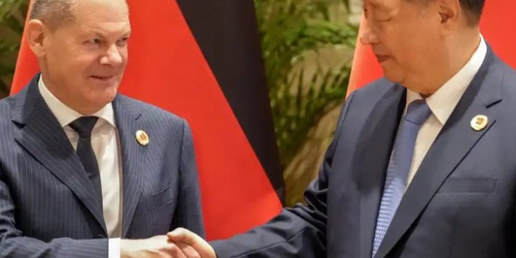 Xi pide a Scholz lazos 'estratégicos' entre China y Alemania
