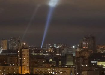 Zelenski acusa a Rusia de no buscar “paz real” tras ataques