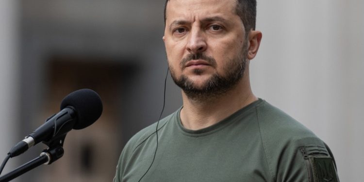 Zelenski dice que en 2025 se decidirá quién aplastará a quién en el conflicto ucraniano