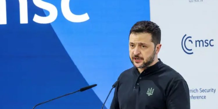 Zelenski pide crear unas fuerzas armadas de Europa