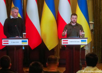 Zelenski: Ucrania sigue dispuesta a negociar con Rusia
