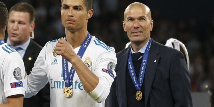 Zinedine Zidane no descarta la vuelta del portugués al Real Madrid