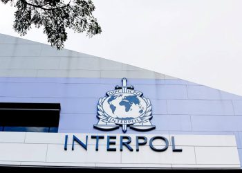 Interpol activa alertas rojas