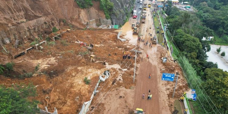 Cierre en el kilómetro 24