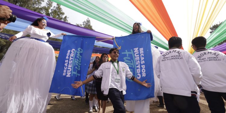 Becas Nuestro Futuro