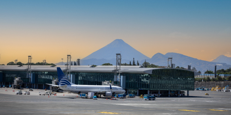 Aumento de viajeros en el Aeropuerto La Aurora