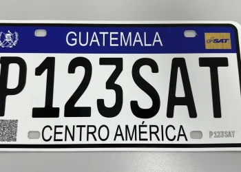 Rebaja en el precio de placas de circulación