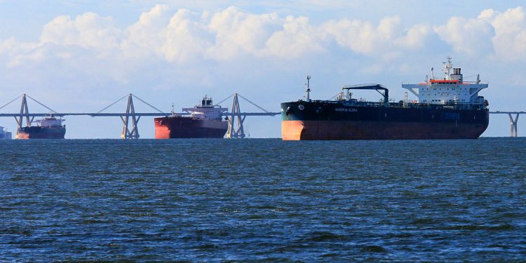 Control de la venta de petróleo