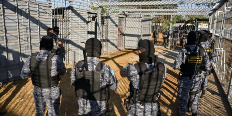 Reubicación de líderes del Barrio 18