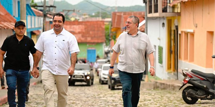 Presidente anuncia retorno de giras de trabajo y visitará Retalhuleu