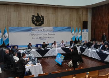 Fase de pruebas de descargo en elección de fiscal general