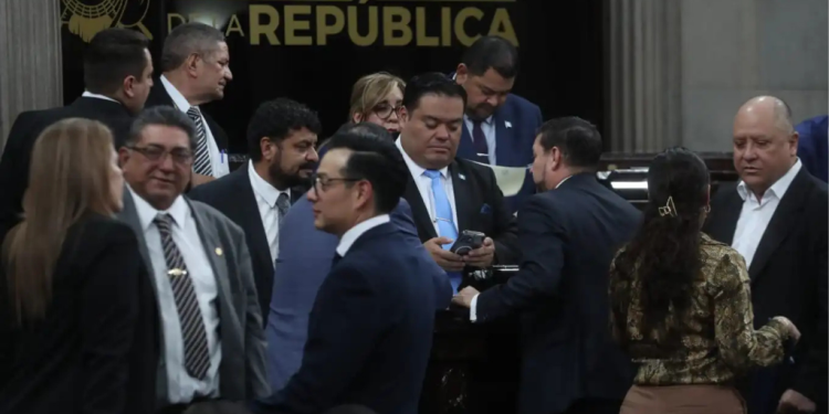 Ruptura de quórum en el Congreso