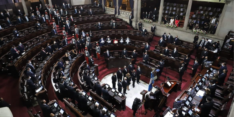 Sesión solemne en el Congreso
