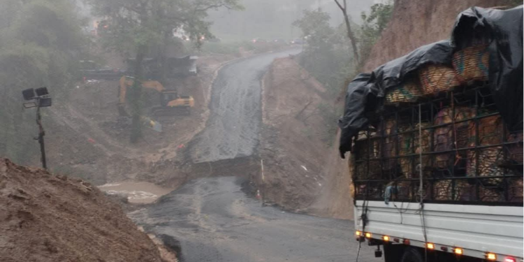 Colapso en ruta Cito Zarco