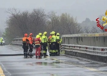 Puente colapsa en Italia