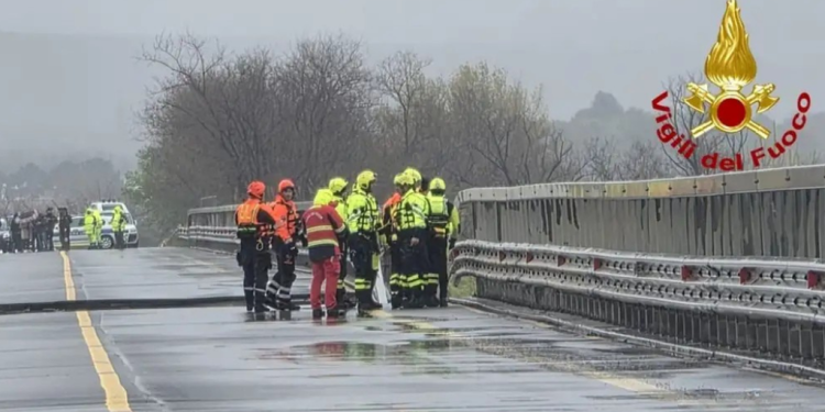 Puente colapsa en Italia