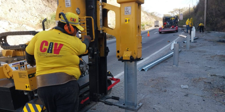 Ampliación carretera El Rancho Puerto Barrios