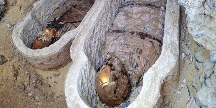 Papiro Ilíada momias Egipto