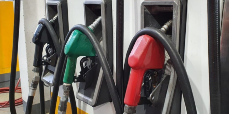 Combustibles Guatemala bajan hasta Q2.12