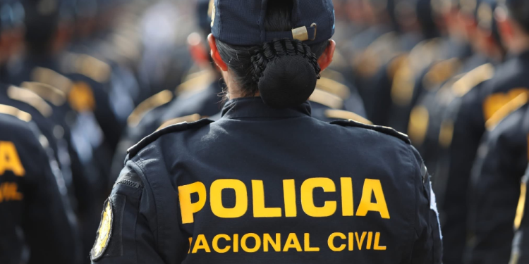 Bono para policías sustituirá programa de comedores