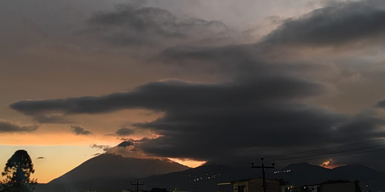 Ambiente cálido y lluvias