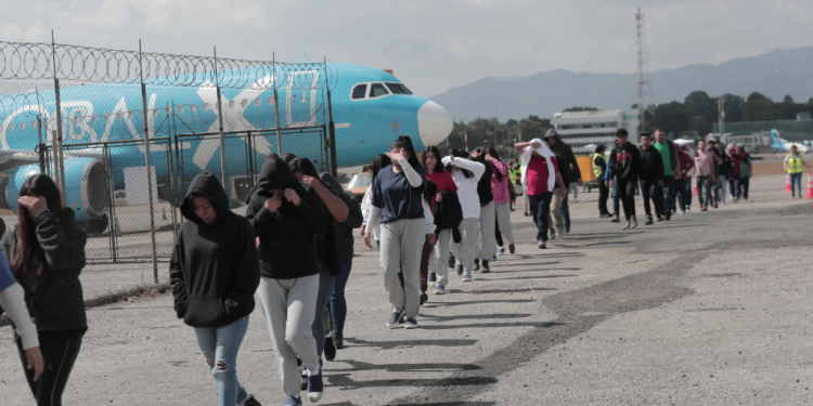 Retorno de migrantes supera los 27 mil guatemaltecos