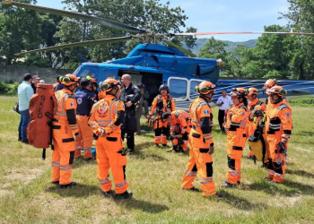 Rescate en accidente aéreo continúa en San Miguel Pochuta