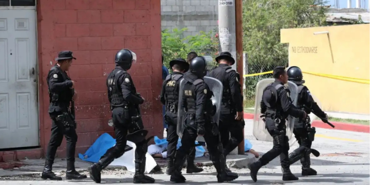 Ataque a investigadores podría llevar a juicio a 34 pandilleros
