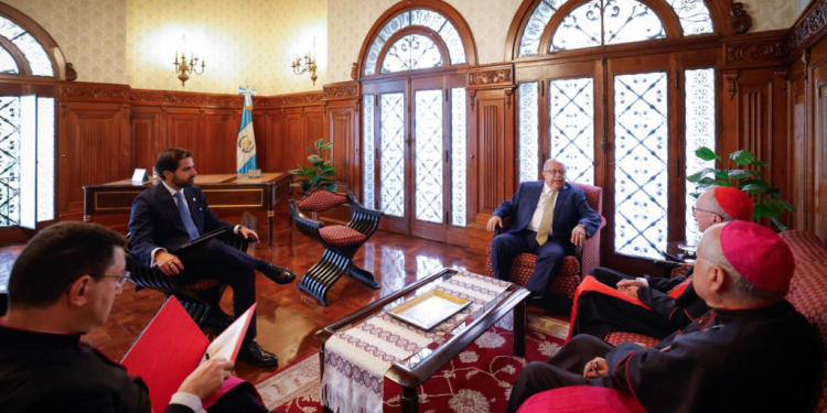 Visita del Secretario de Estado del Vaticano