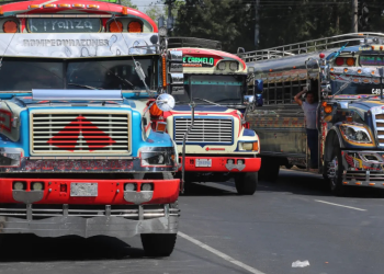 Transportistas extraurbanos advierten posible paralización