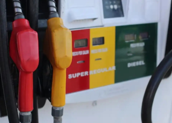 Gasolina regular con etanol