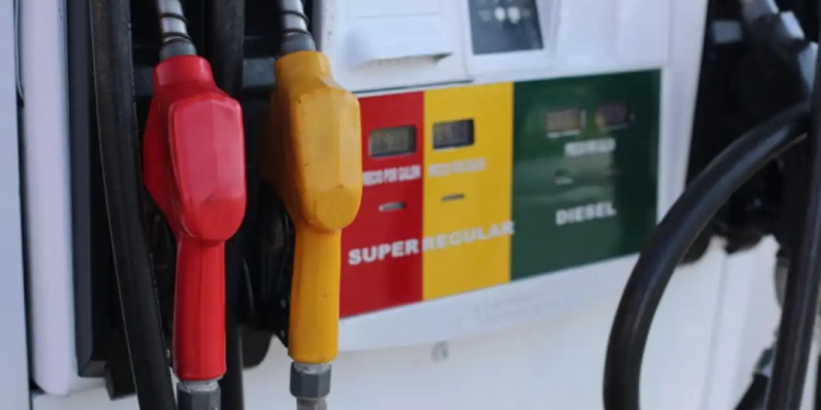 Gasolina regular con etanol