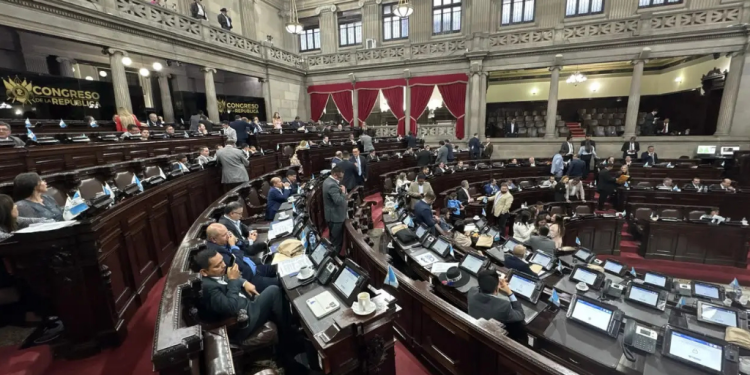 Subsidio a los combustibles, sectores rechazan medida aprobada