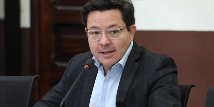 Julio Héctor Estrada